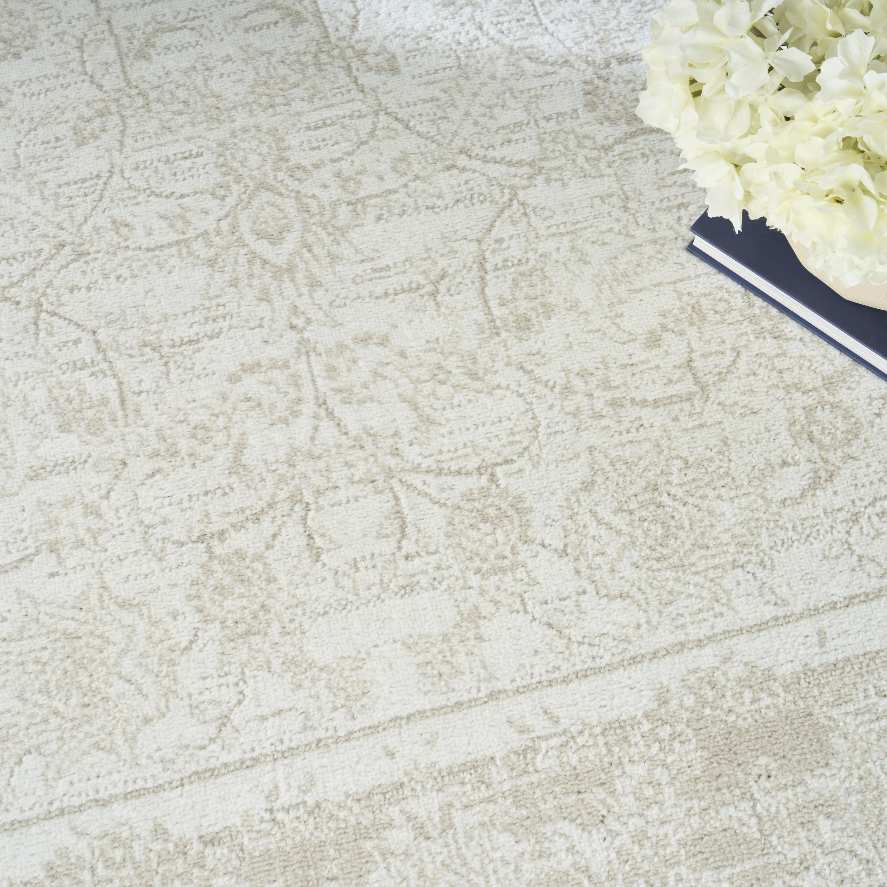 Nourison Dekor 5'3" x 7' Ivory Taupe Vintage Indoor Rug