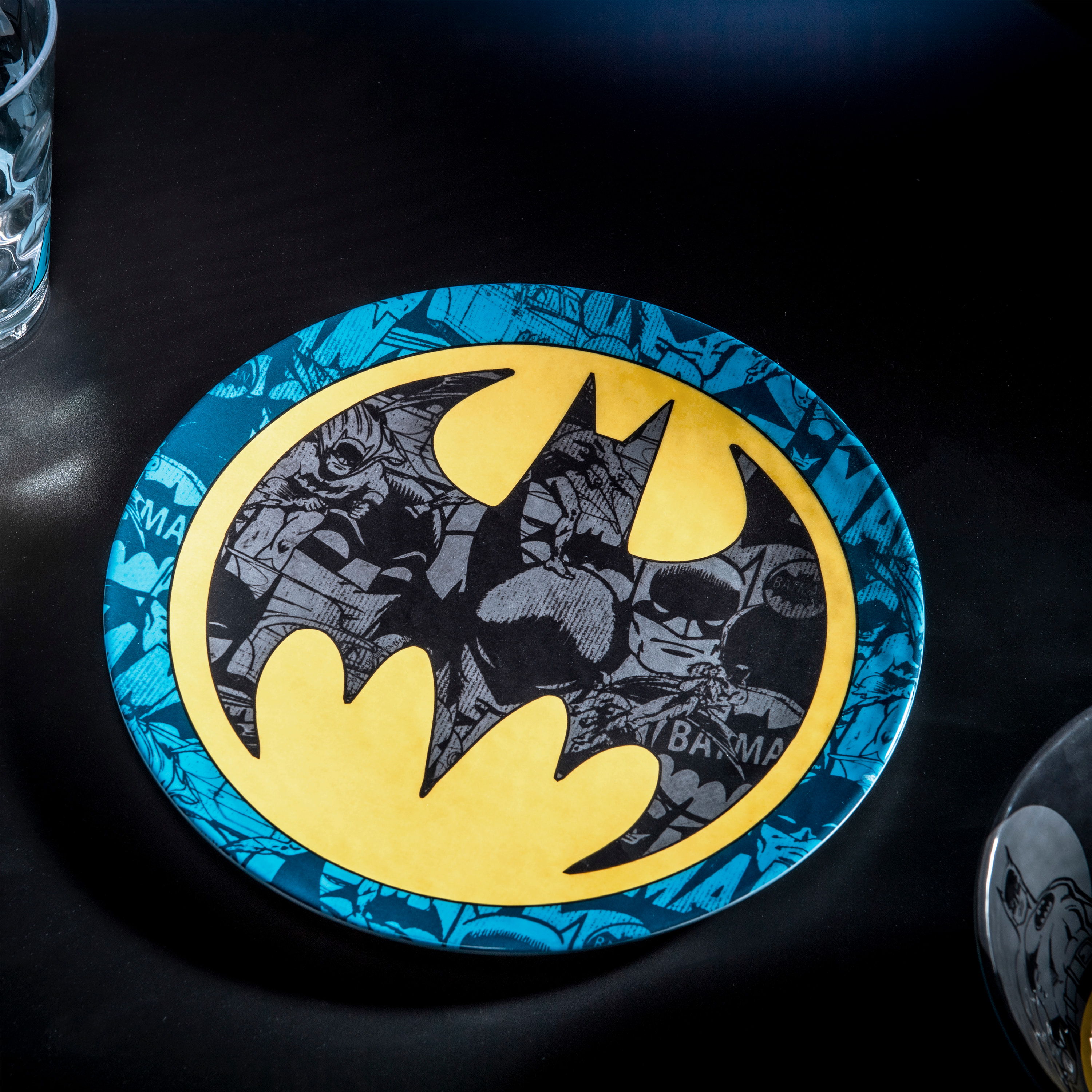 DC Comics Kids 9-inch Plate and 6-inch Bowl Set, Batman, 2-piece set slideshow image 9 DC Comics Kids 9-inch Plate and 6-inch Bowl Set, Batman, 2-piece set slideshow image 9