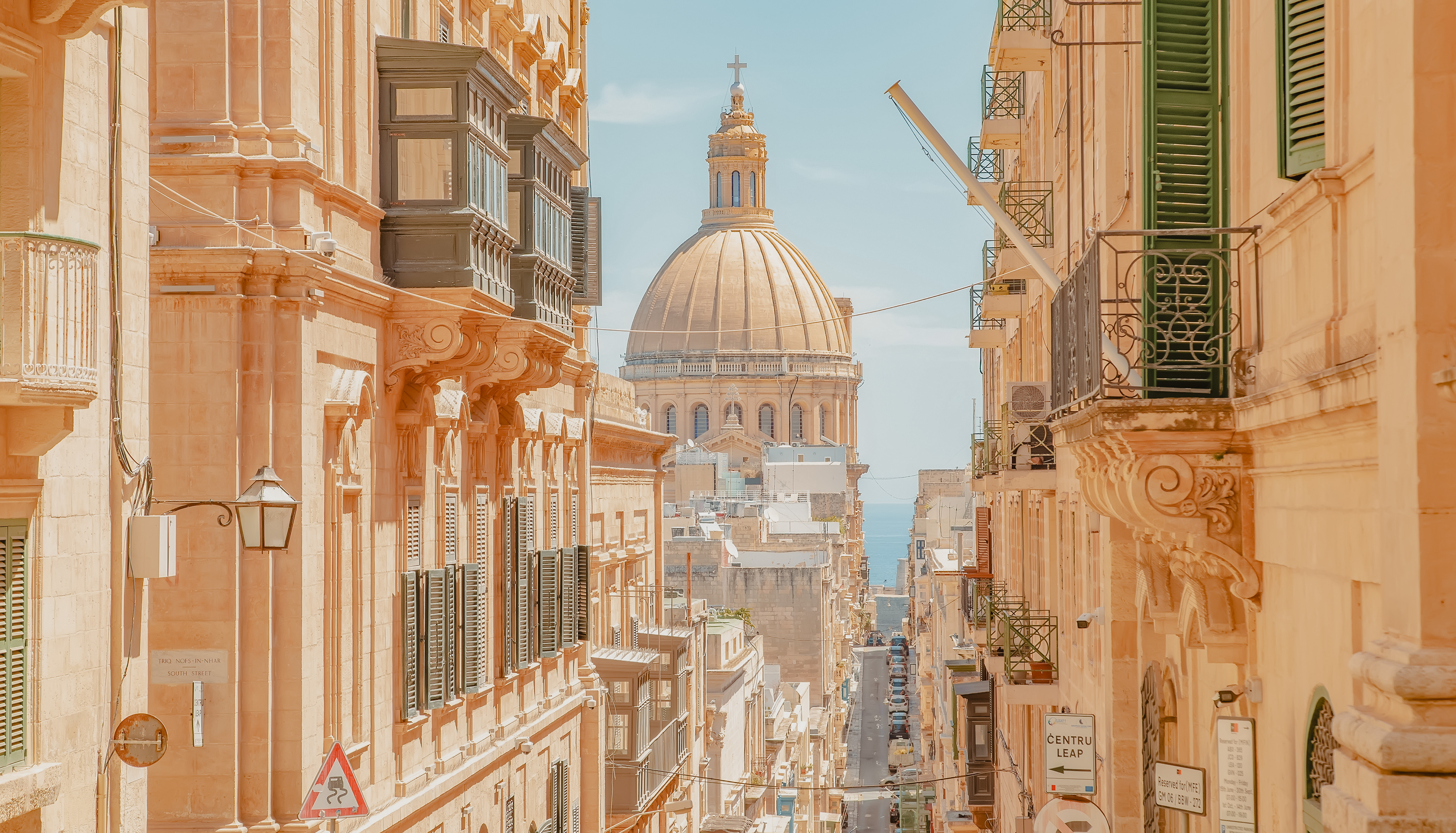 Barcelona → Piraeus (Athens) (11 nights)