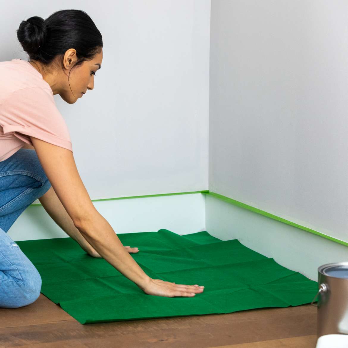 FrogTape™ Drop Cloth Pads Application Image 1