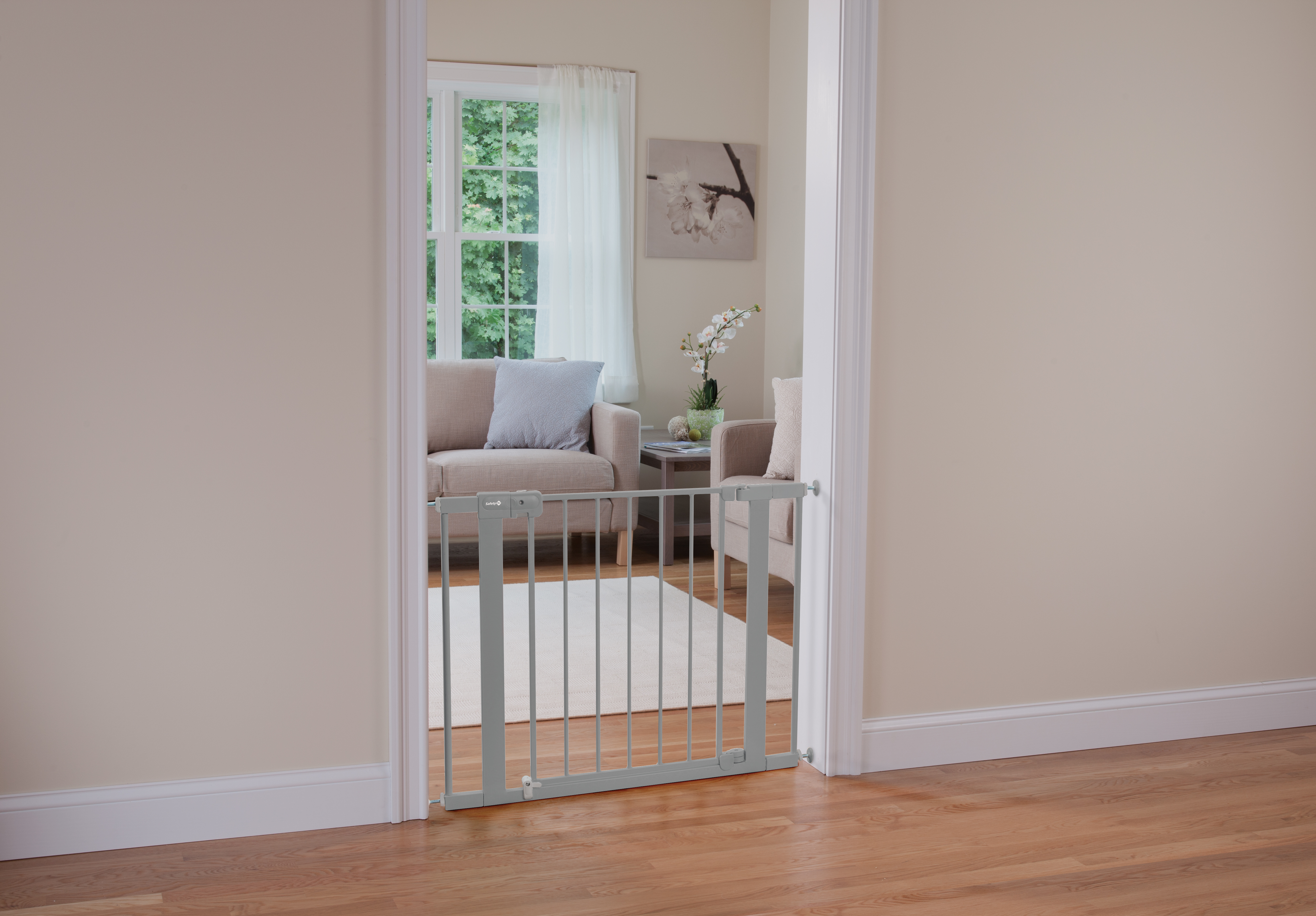 Safety 1st Kids/Baby/Pet Multi-Use Easy-Install Auto-Close Gate