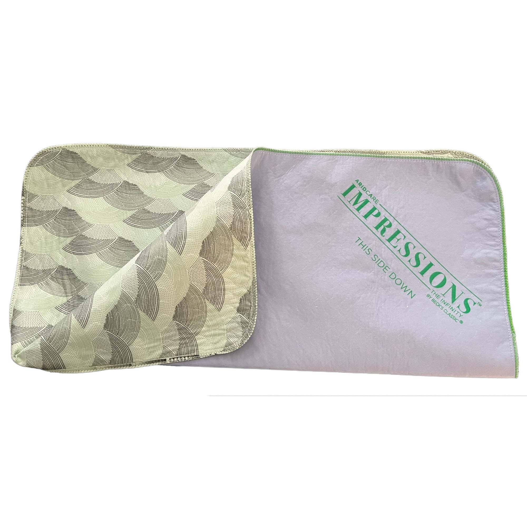 Beck's Classic Impressions™ Reusable Underpad, Green Wave Pattern, 34 x 36 Inch