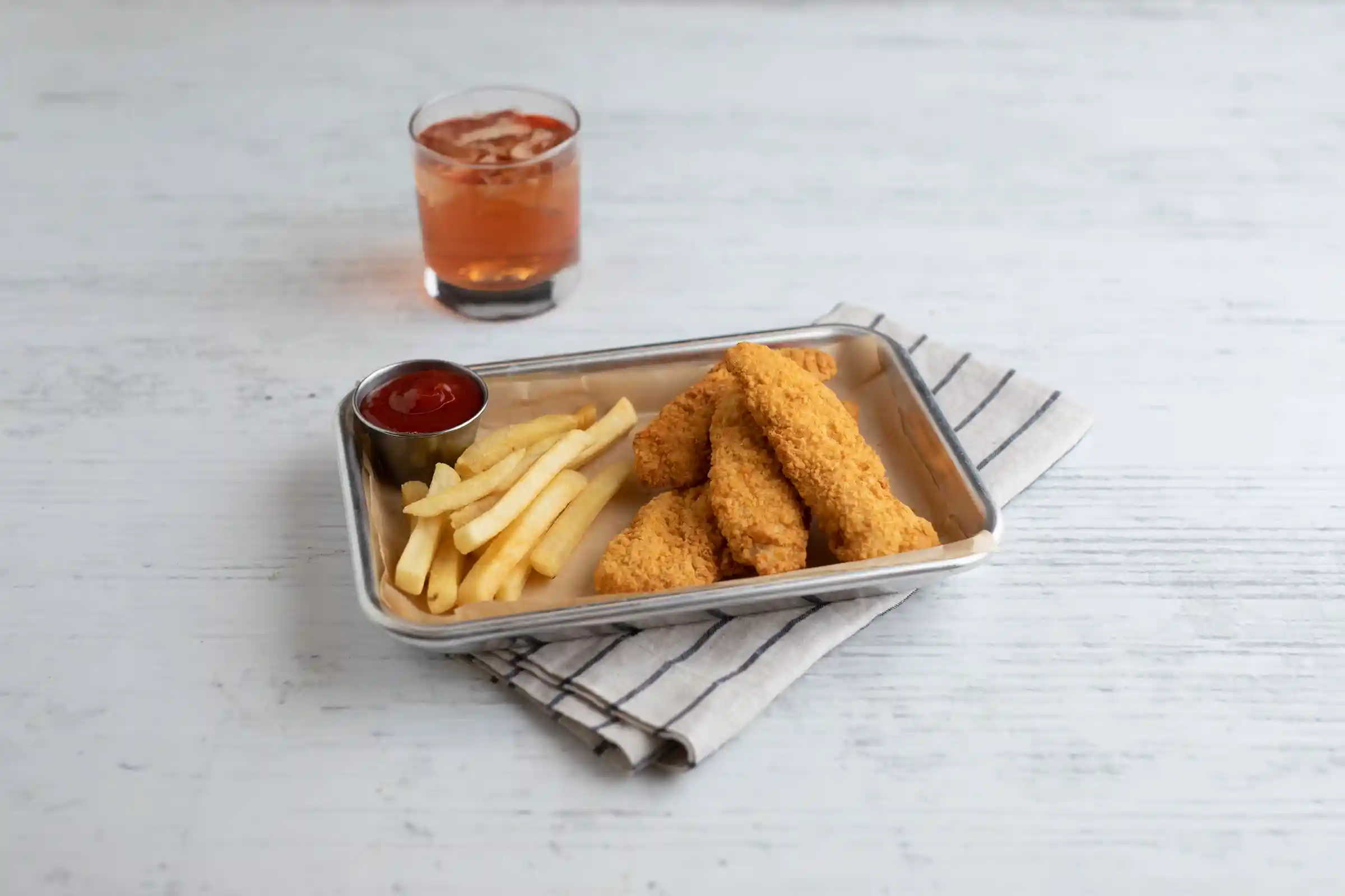 Tyson Red Label®  NAE Fully Cooked Air Fried Chicken Tenderloinshttps://images.salsify.com/image/upload/s--W0NpS2pE--/q_25/zaalp2keteqsakgcmlhm.webp