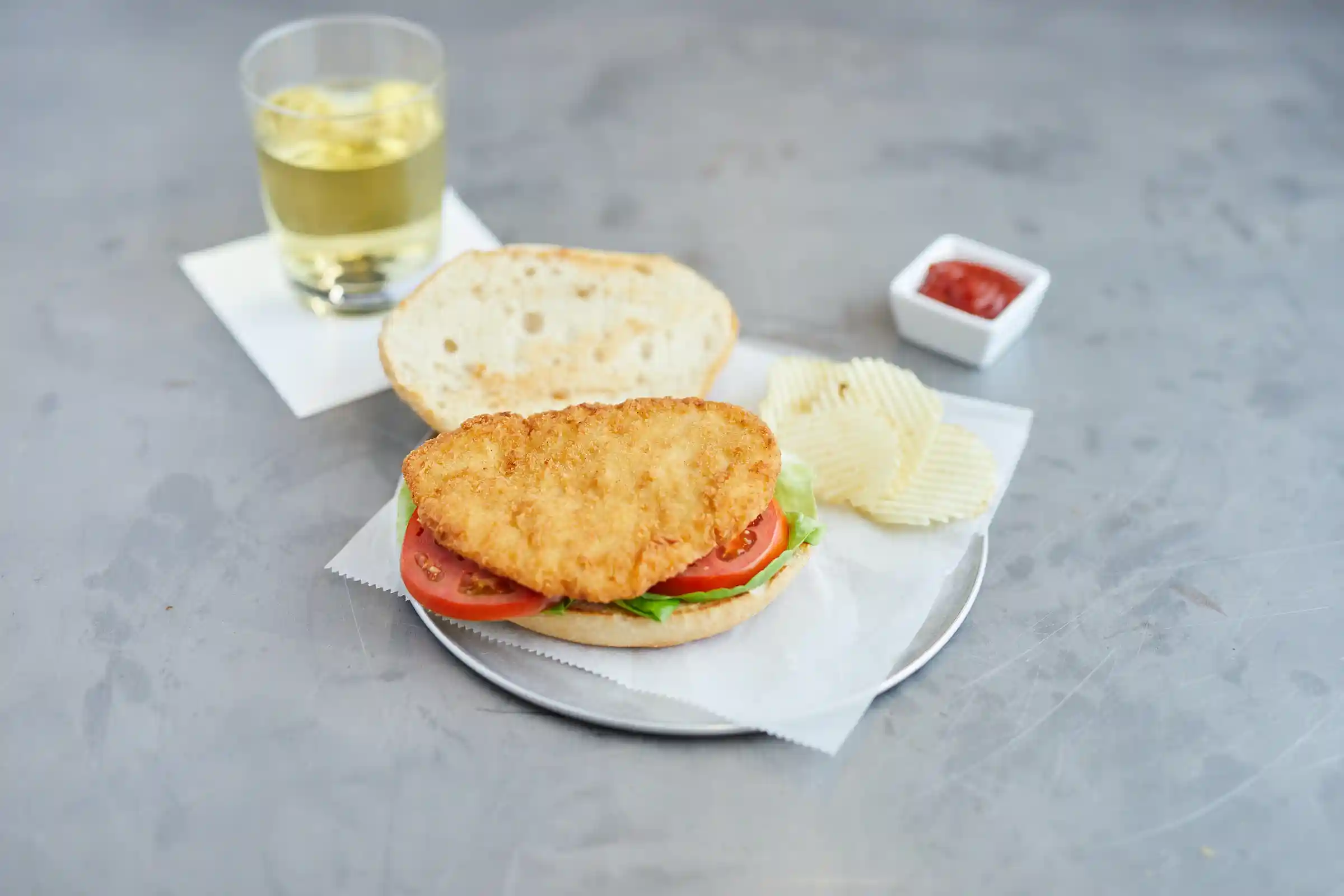 Tyson Red Label® Fully Cooked Golden Crispy Chicken Breast Filet Fritters, 4 oz. https://images.salsify.com/image/upload/s--fJxT6yIv--/q_25/c885416b84209763b76d9537d80472dc29a3cb5d.webp