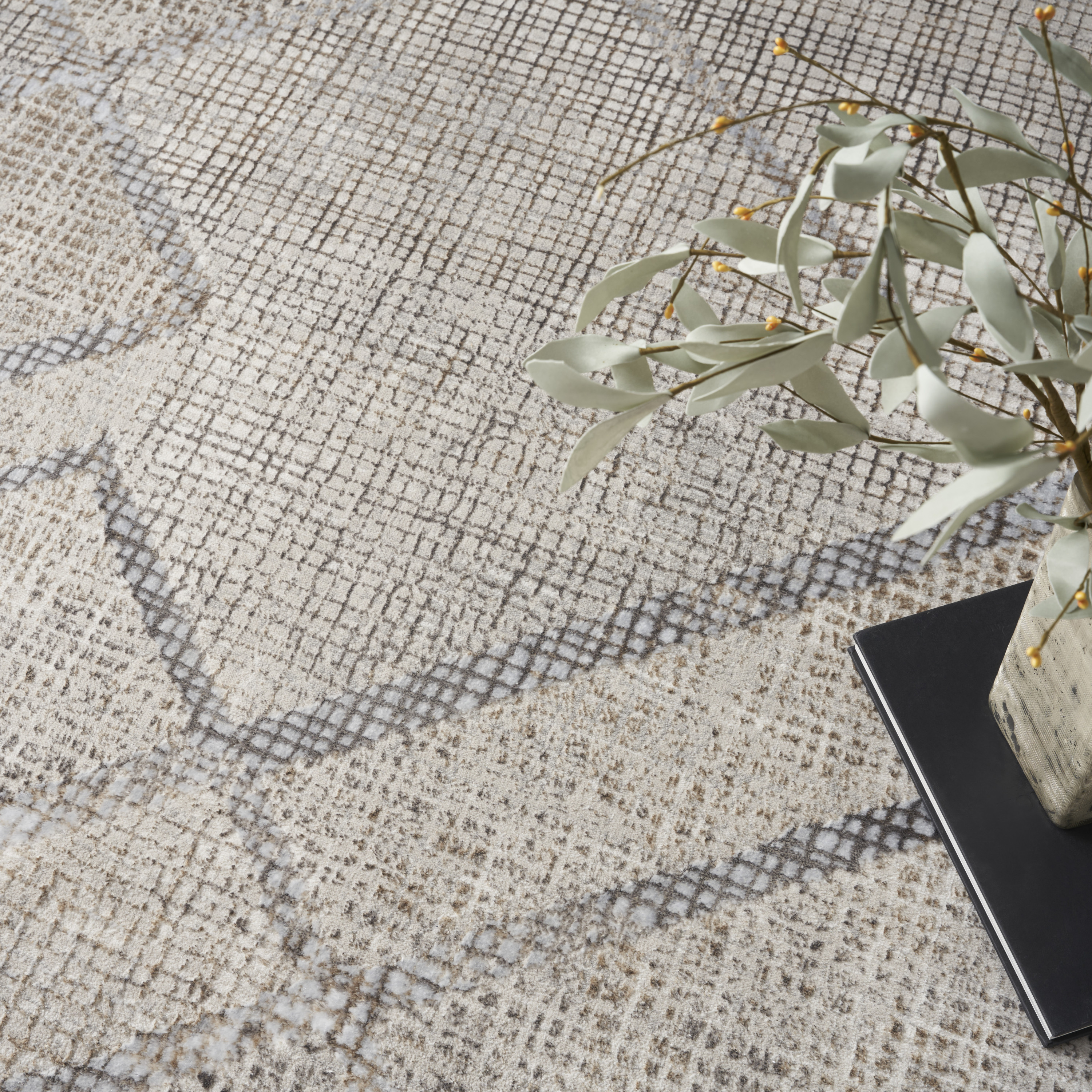 Nourison Sparkle 7'10" x 9'10" Grey Modern Indoor Rug