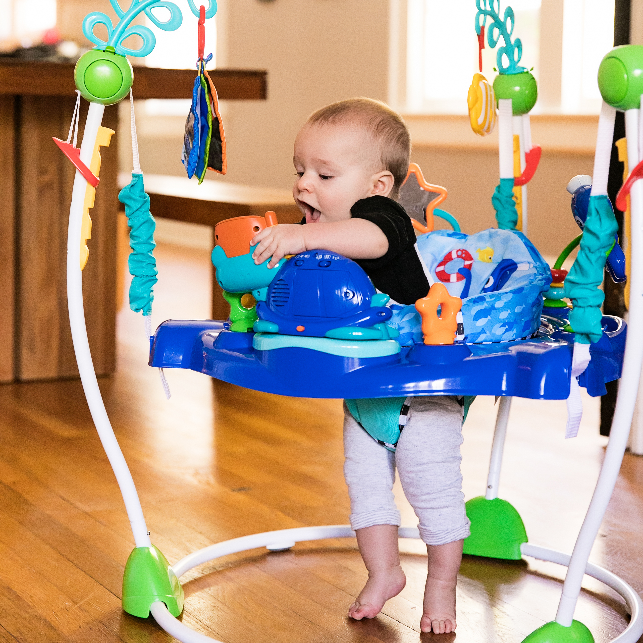 Neptune's Ocean Discovery Jumper™