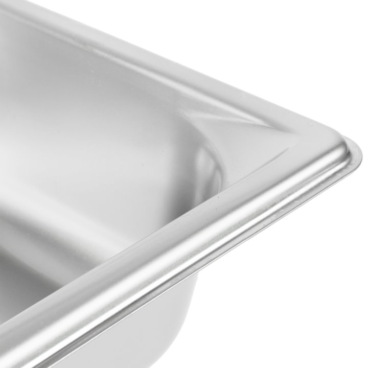 Full-size 2 ½-inch-deep Super Pan® stainless steel super shape long wild pan