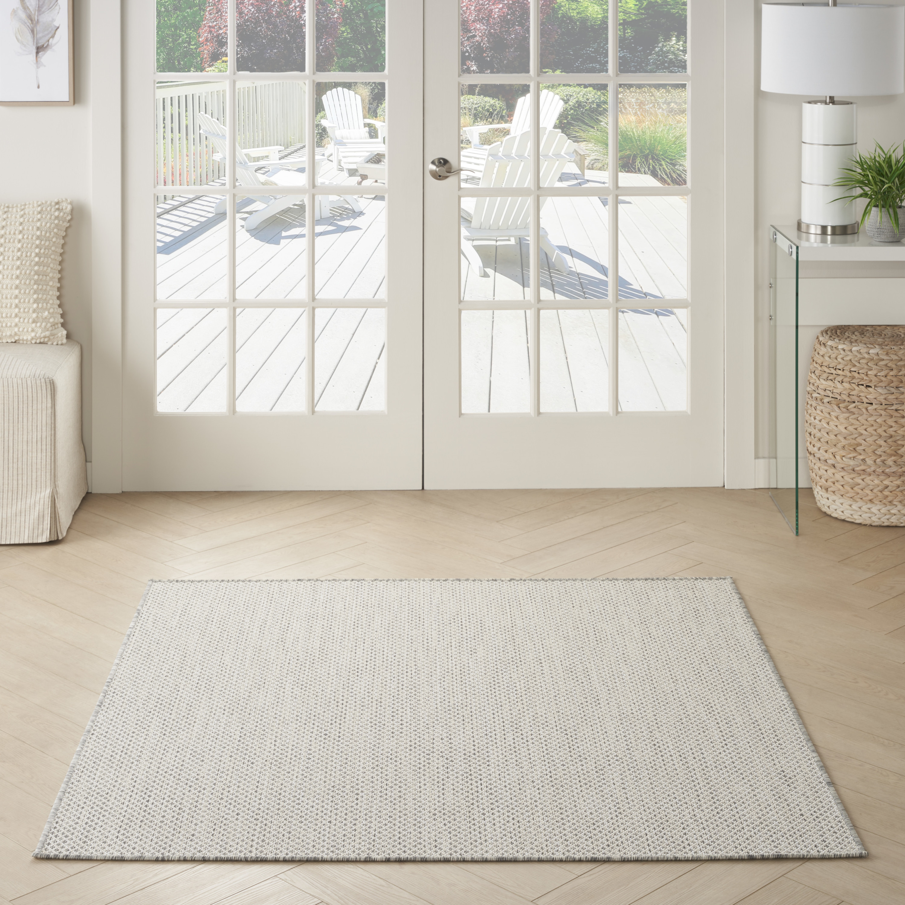 Nourison Courtyard 4' x Square Ivory Silver Modern Rug