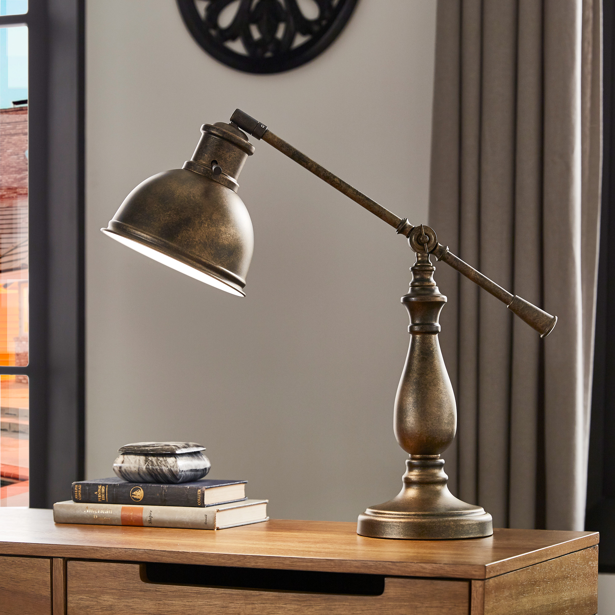 Metal Antiqued Brass 1-Light Accent Desk Lamp