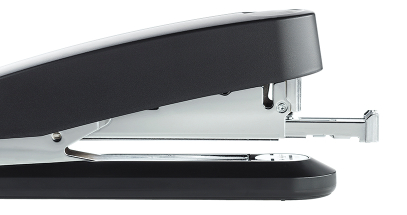 The high-performance steel mechanism provides durability and ensures clean clinches.