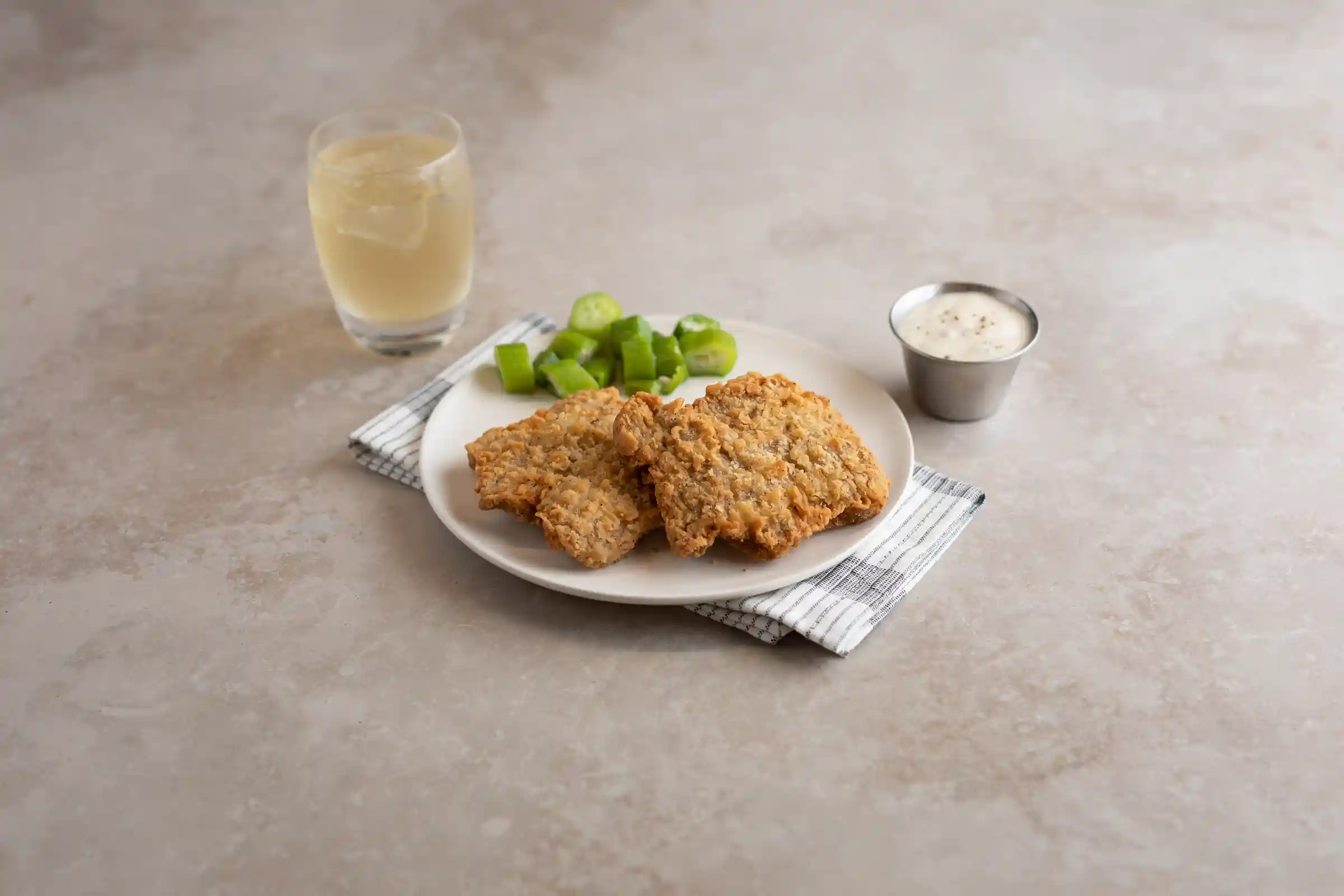 AdvancePierre® Red Label Raw Breaded Western Style Beef Patty Fritters_image_01