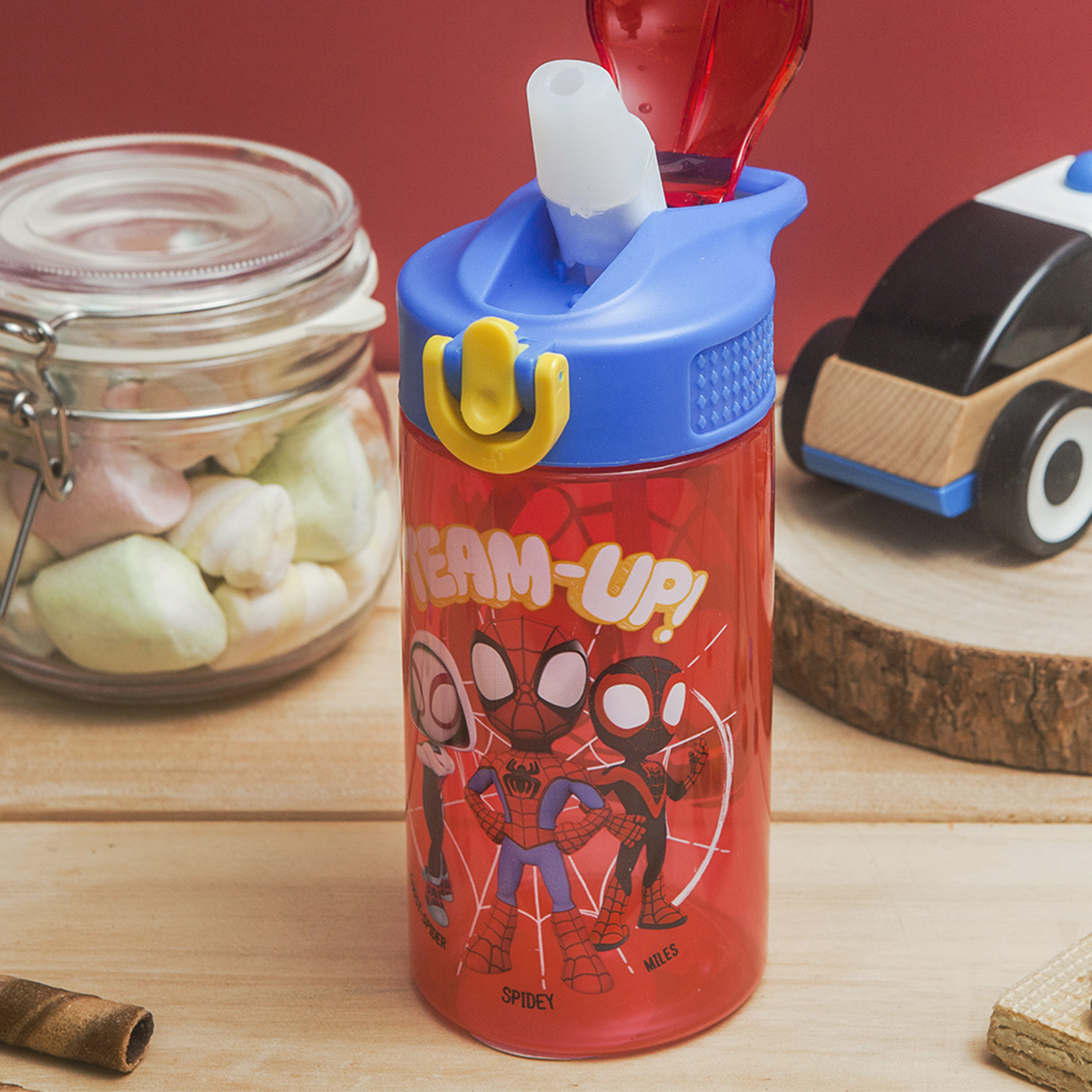 Spider-Man and His Amazing Friends 16 ounce Reusable Plastic Water Bottle with Straw, Spider-Friends, 2-piece set slideshow image 4