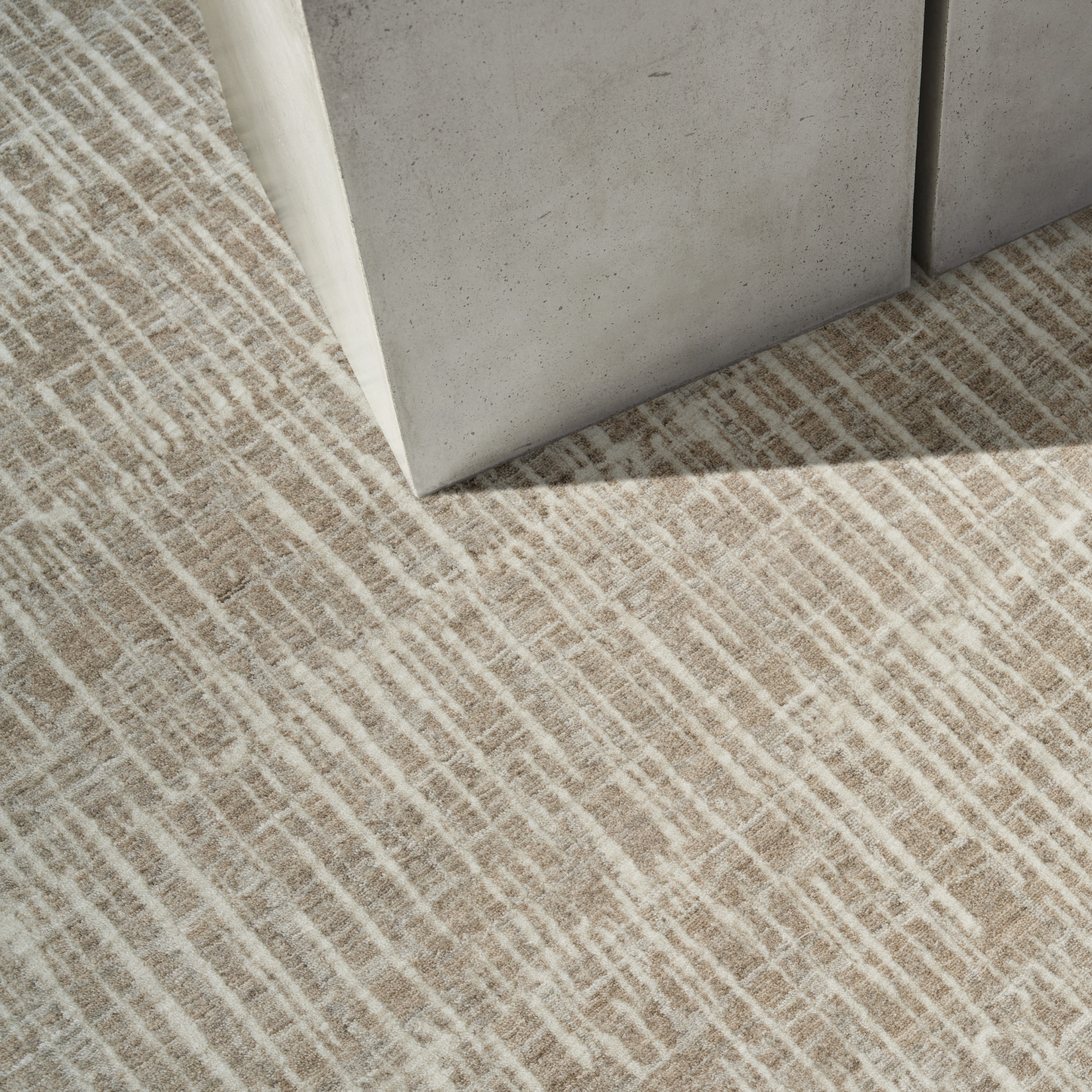 Calvin Klein CK079 Notes 5'3" x 7'3" Ivory Grey Modern Indoor Rug