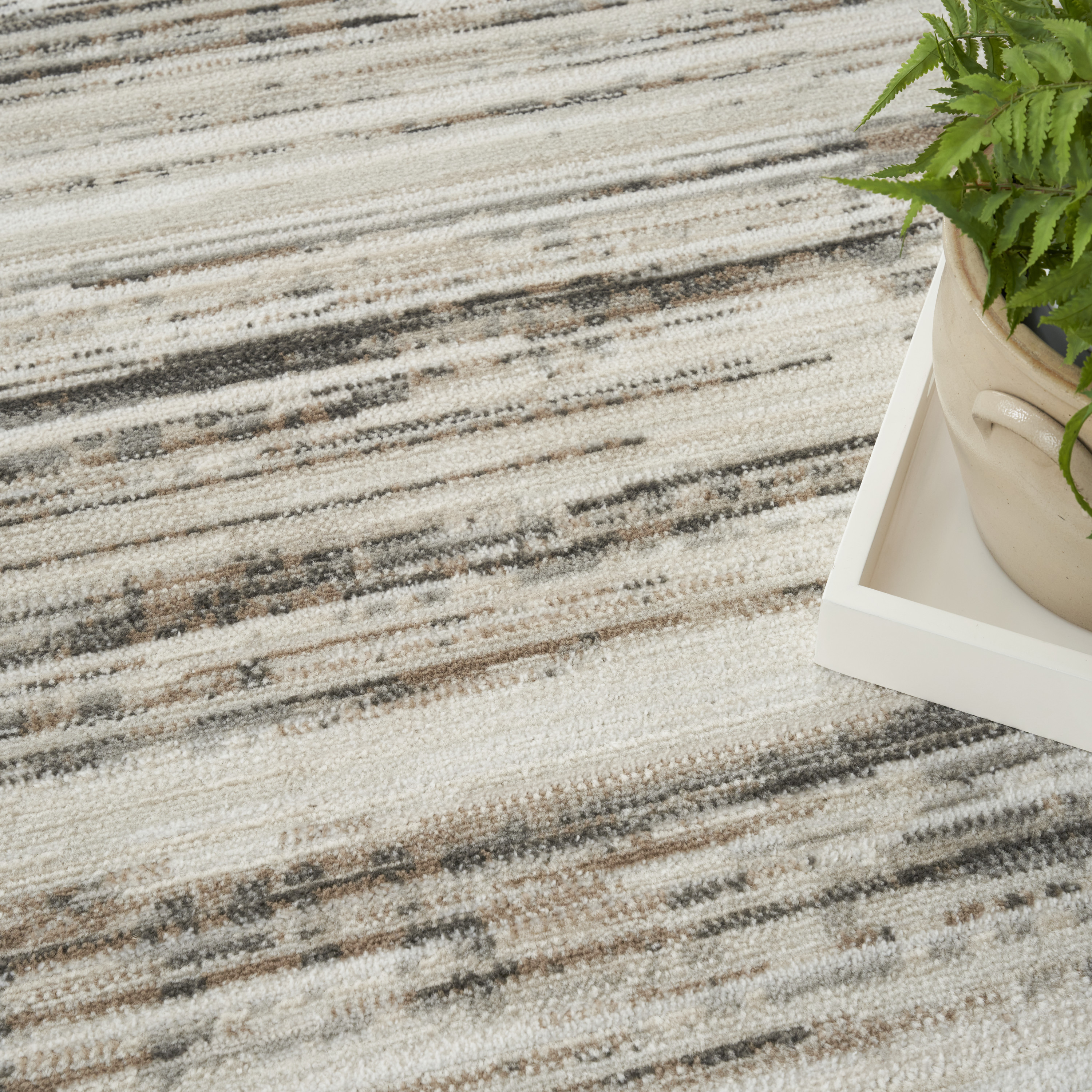 Nourison Serenity Home 3'11" x 5'11" Ivory Beige Modern Indoor Rug