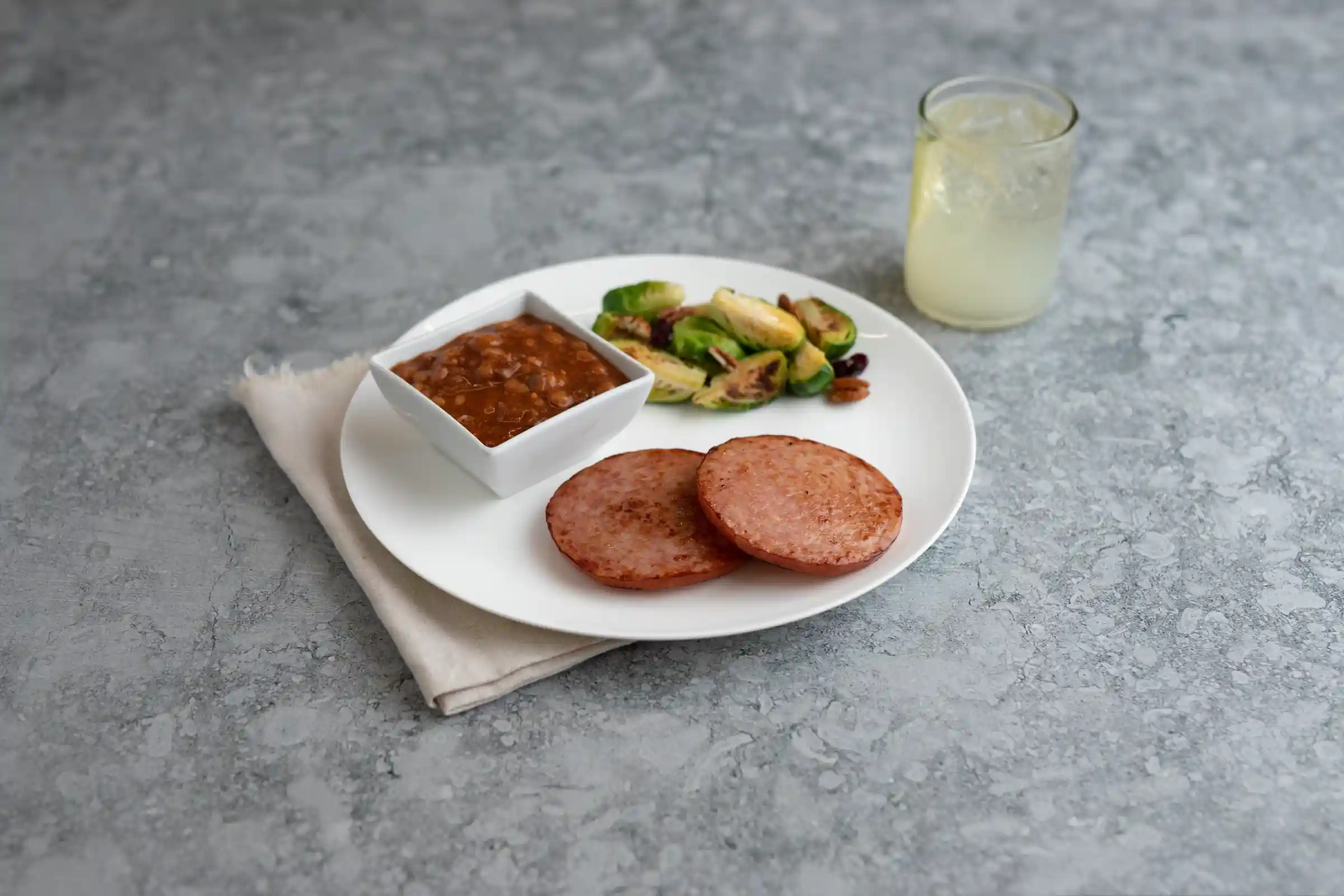 Hillshire Farm® Fully Cooked 2 oz. Ham Patties with Natural Juices_image_01
