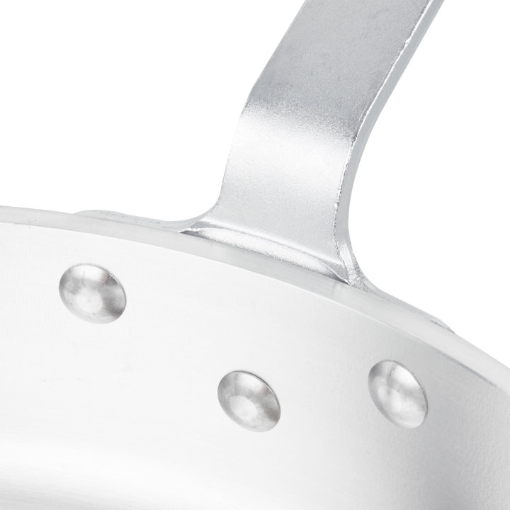 7 ½-quart Wear-Ever® Classic Select® heavy-duty sauté pan in natural finish