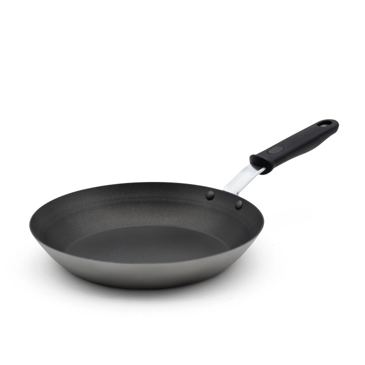 11-inch carbon steel induction fry pan with SteelCoat x3™ nonstick coating and silicone handle