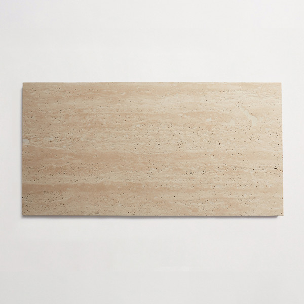 lapidary: grandioso | split field tile | beige travertine | honed 