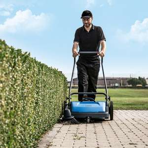 Hillyard, Trident, SW18, 25.6", Manual Push Sweeper