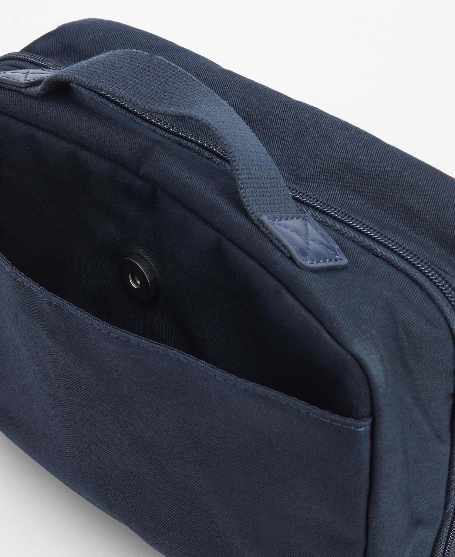 Cascade Washbag image number 5