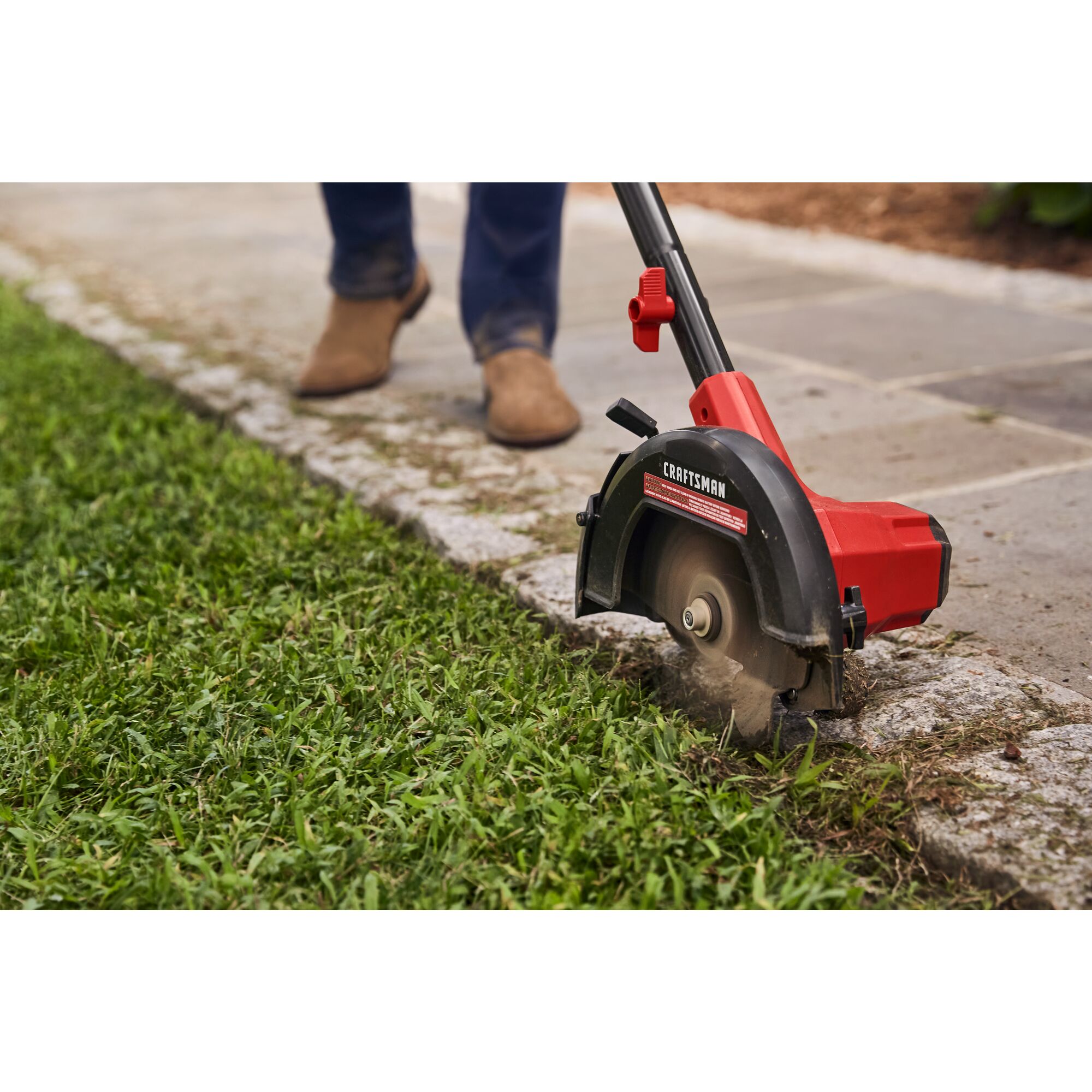 Seamless mobility feature of cordless edger kit.