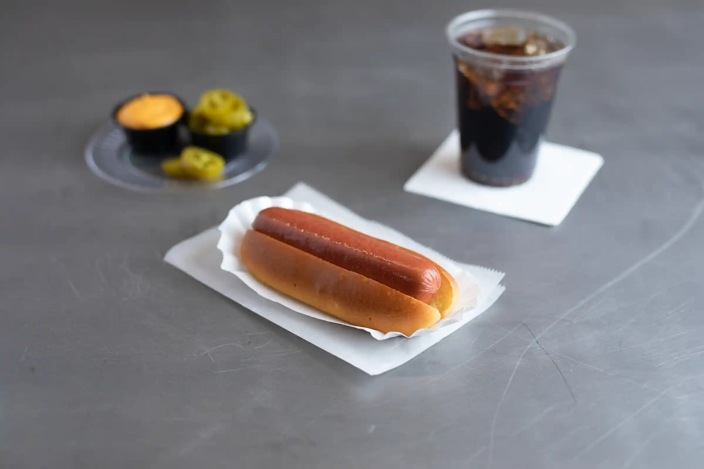 Ball Park® Beef Hot Dogs, 5:1, Frozenhttps://images.salsify.com/image/upload/s--OaEYRbXf--/q_25/jcsit5mojqagm0sukdjg.webp