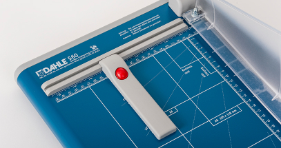 Metal bases provide a firm, stable worksurface and will never warp or crack.