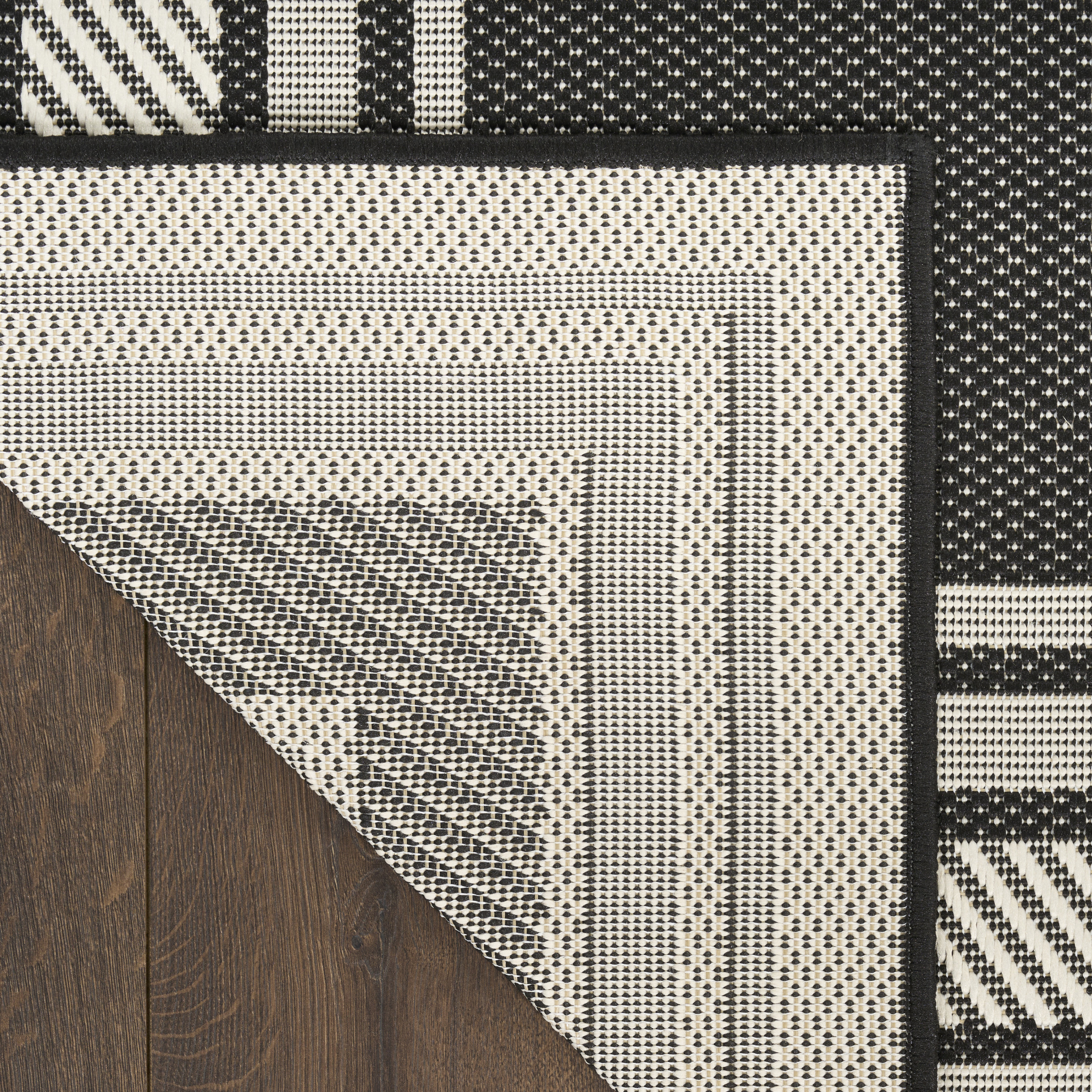 Nourison Horizon Indoor/Outdoor 6' x 9' Black Modern Rug