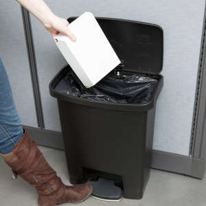 Rubbermaid Commercial, Streamline, Step-On, 8 gal, Resin, Black, Rectangle, Receptacle