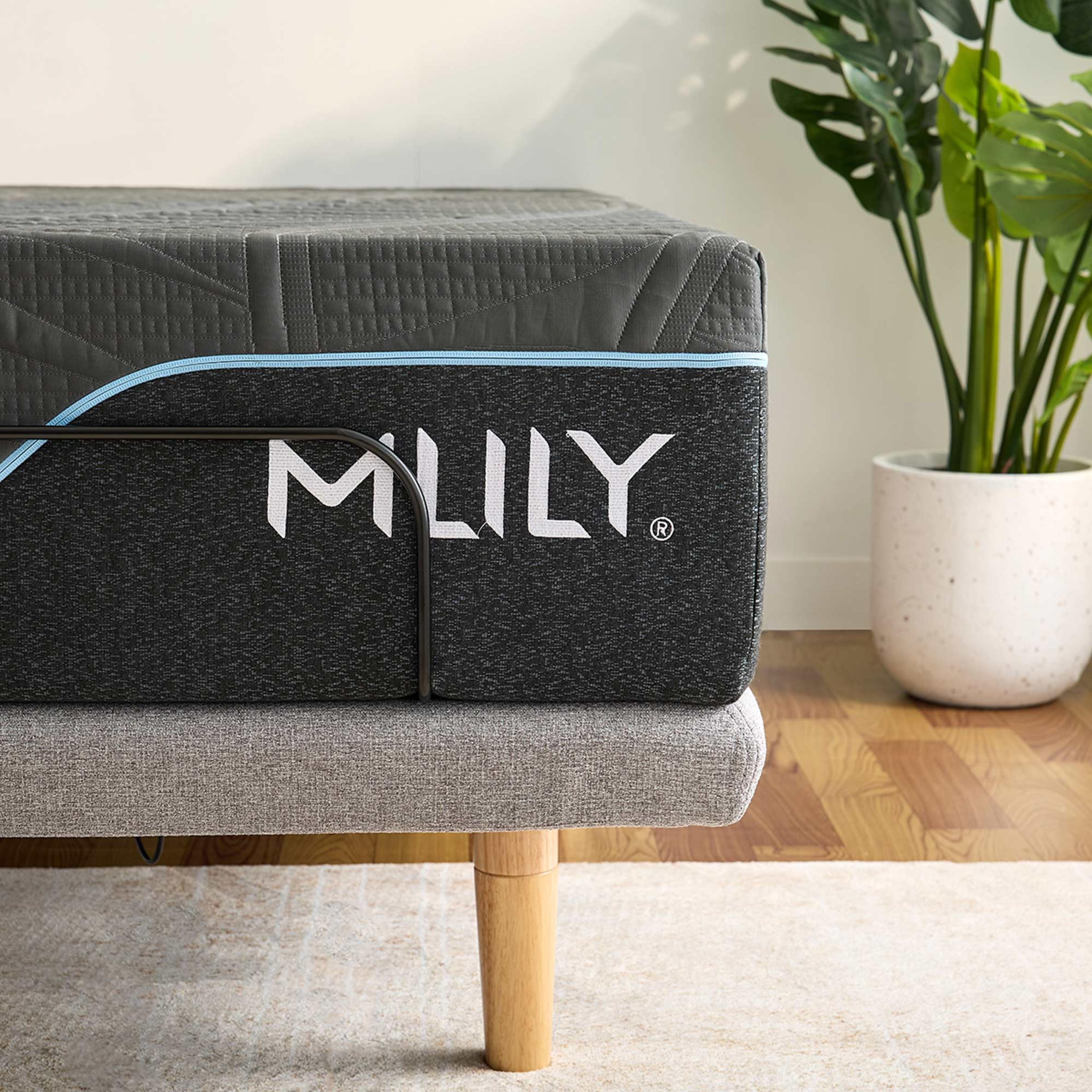 Lifestyle image of the  Mlily Irecover Ultimate Adjustable Base from Forty Winks