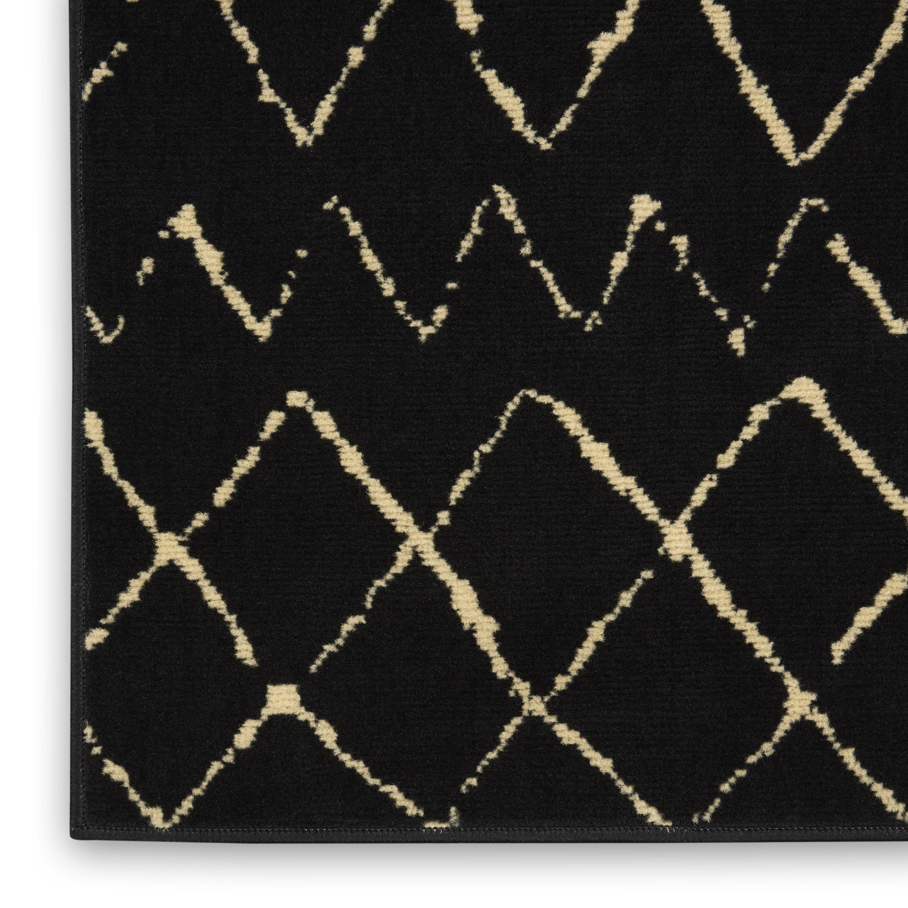 Nourison Grafix 2' x 4' Black Bohemian Indoor Rug