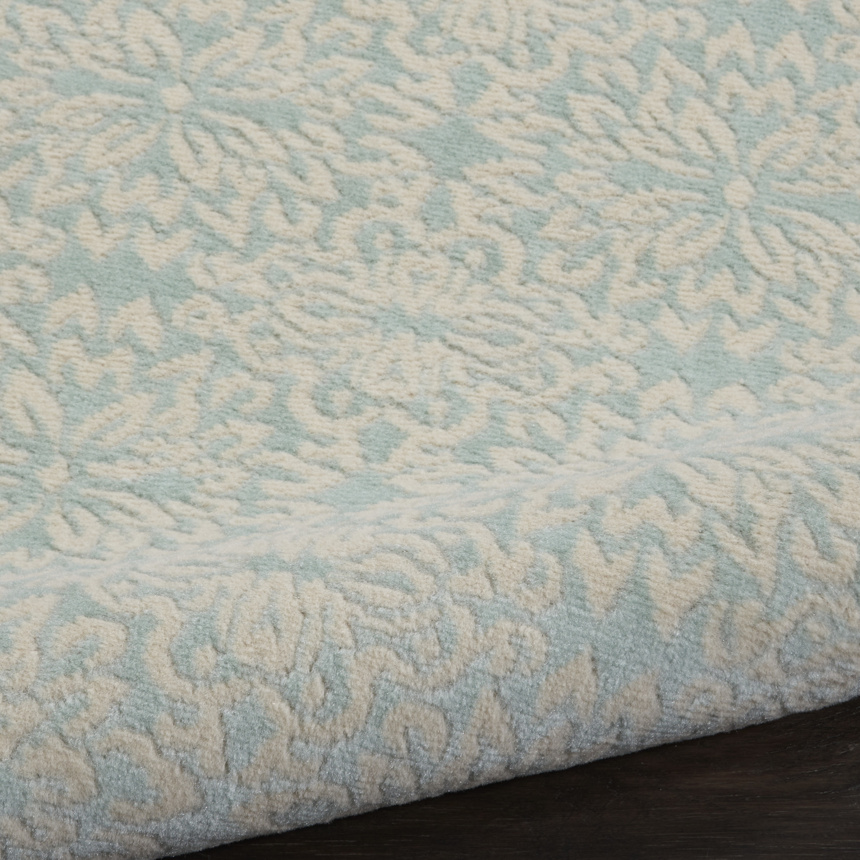 Nourison Jubilant 2' x 4' Ivory Green Farmhouse Indoor Rug