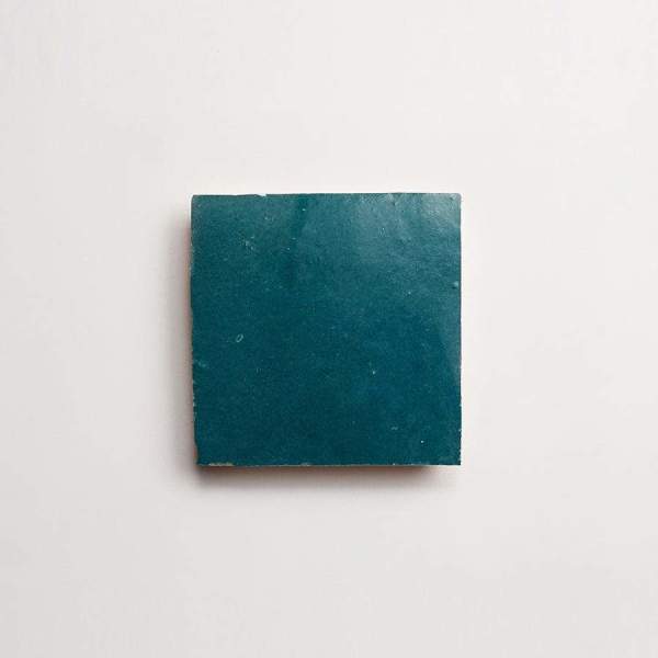 clé zellige | petite | gloss | fired opal | sample 