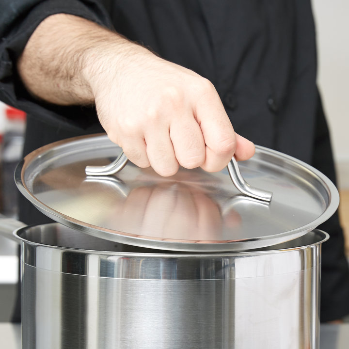 9 ½-inch Optio™ flat stainless steel cover