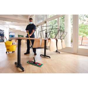 Rubbermaid Commercial, Adaptable Microfiber Flat Mop Pad, 18"W, Green