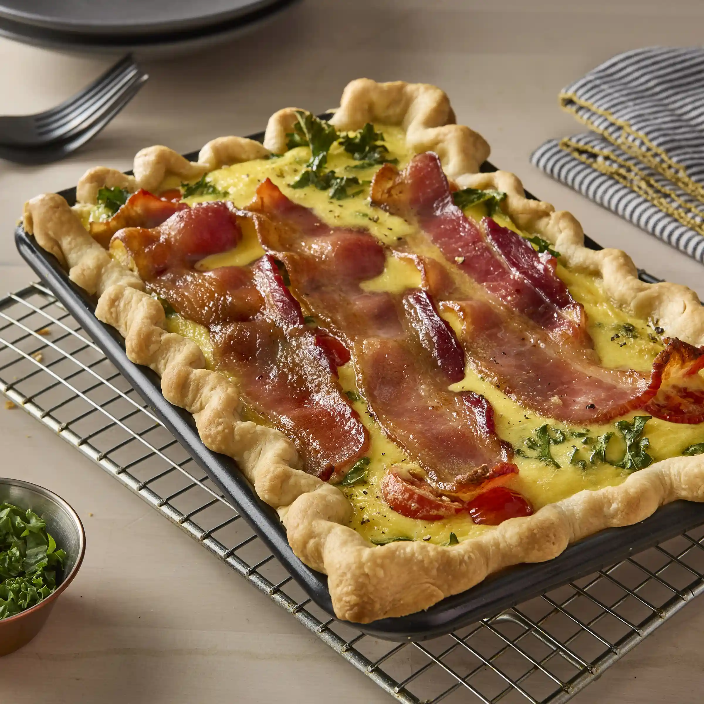 Wright® Brand Naturally Applewood Smoked Thick Sliced Flat-Pack® Bacon, 15 lbs, 10-14 Slices per Pound, Gas Flushed https://images.salsify.com/image/upload/s--xWwtTpF0--/q_25/23cbafb0d4e5c1cfd9a5d7fa81a2be8bc1695004.webp