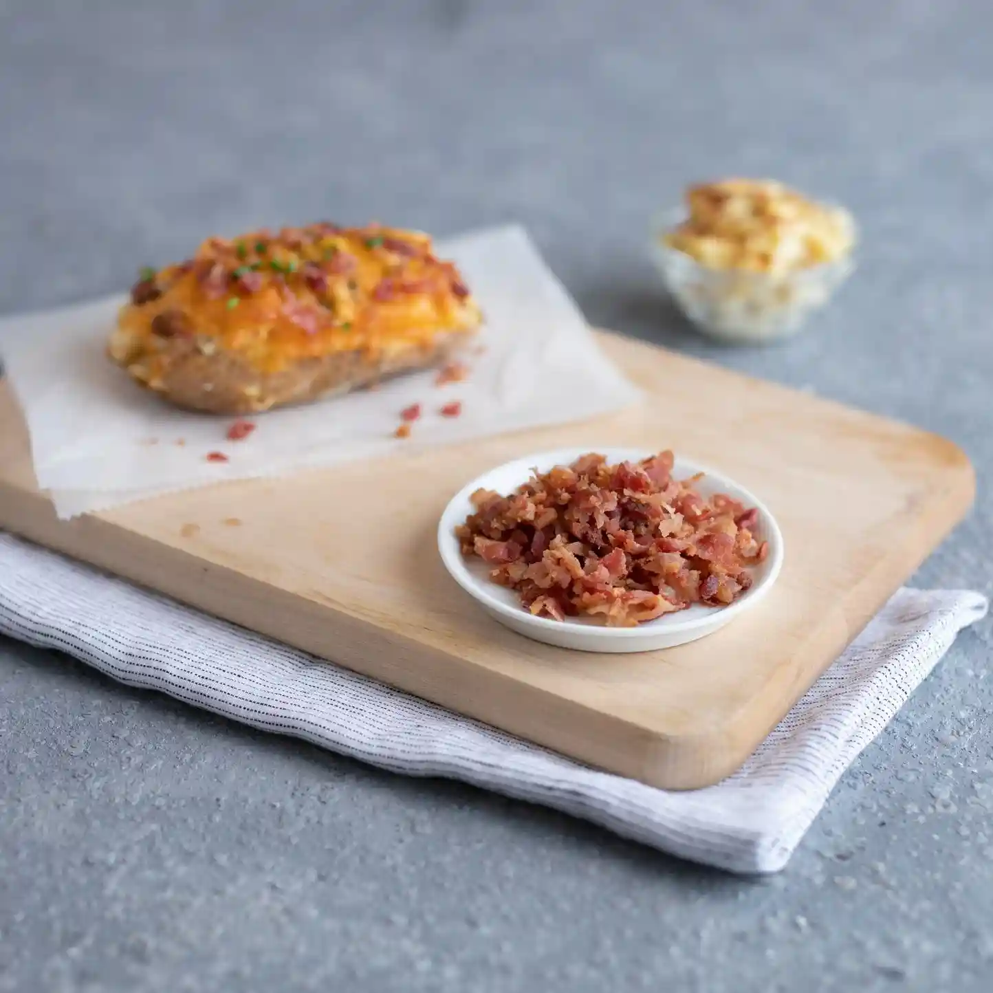Jimmy Dean® Fully Cooked Hardwood Smoked 5/8" Bacon Pieces_image_1