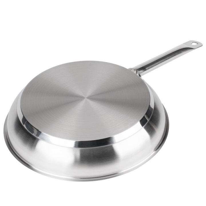 11-inch Optio™ frying pan in natural finish