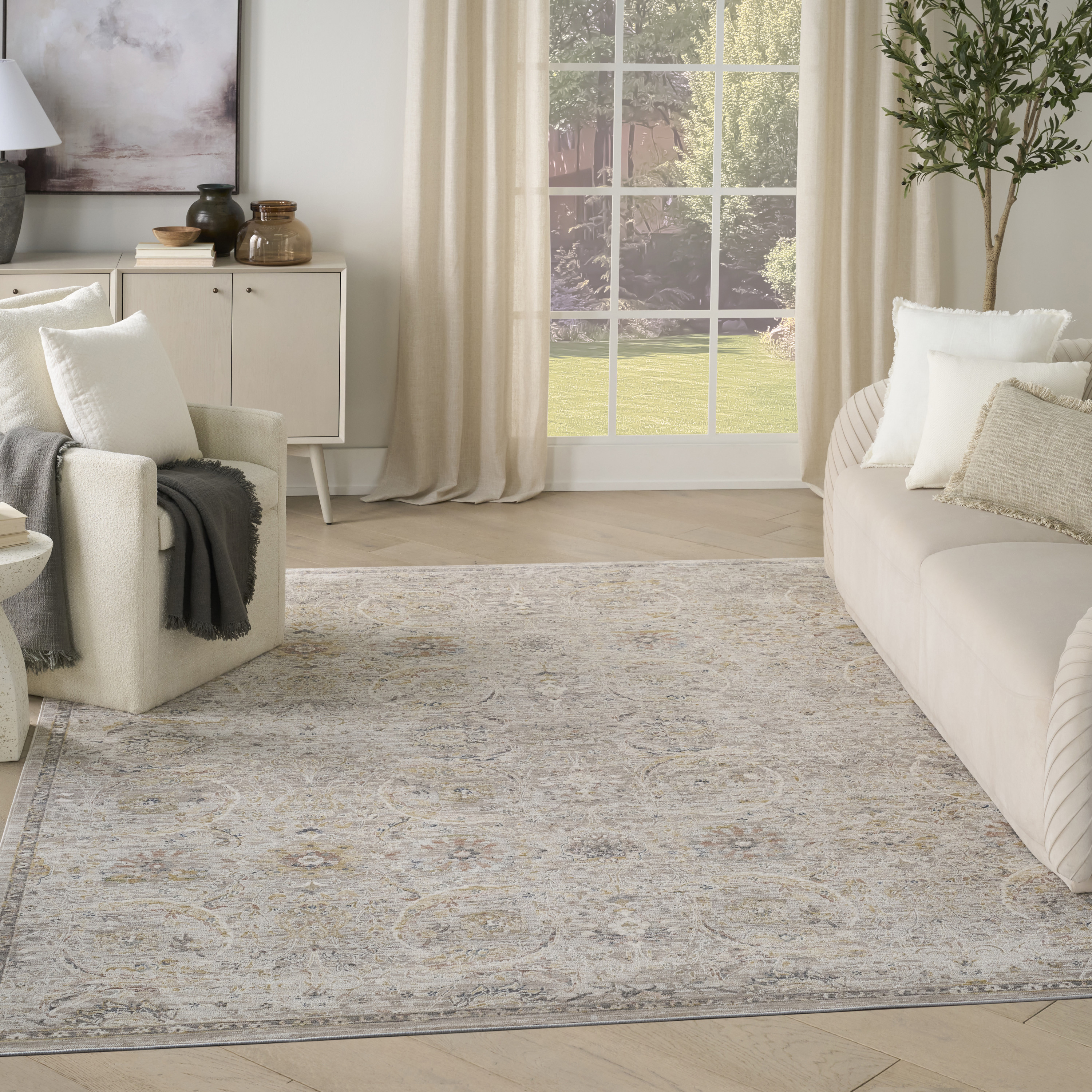 Nourison Antique Fusion 3'11" x 5'10" Light Grey Vintage Indoor Rug