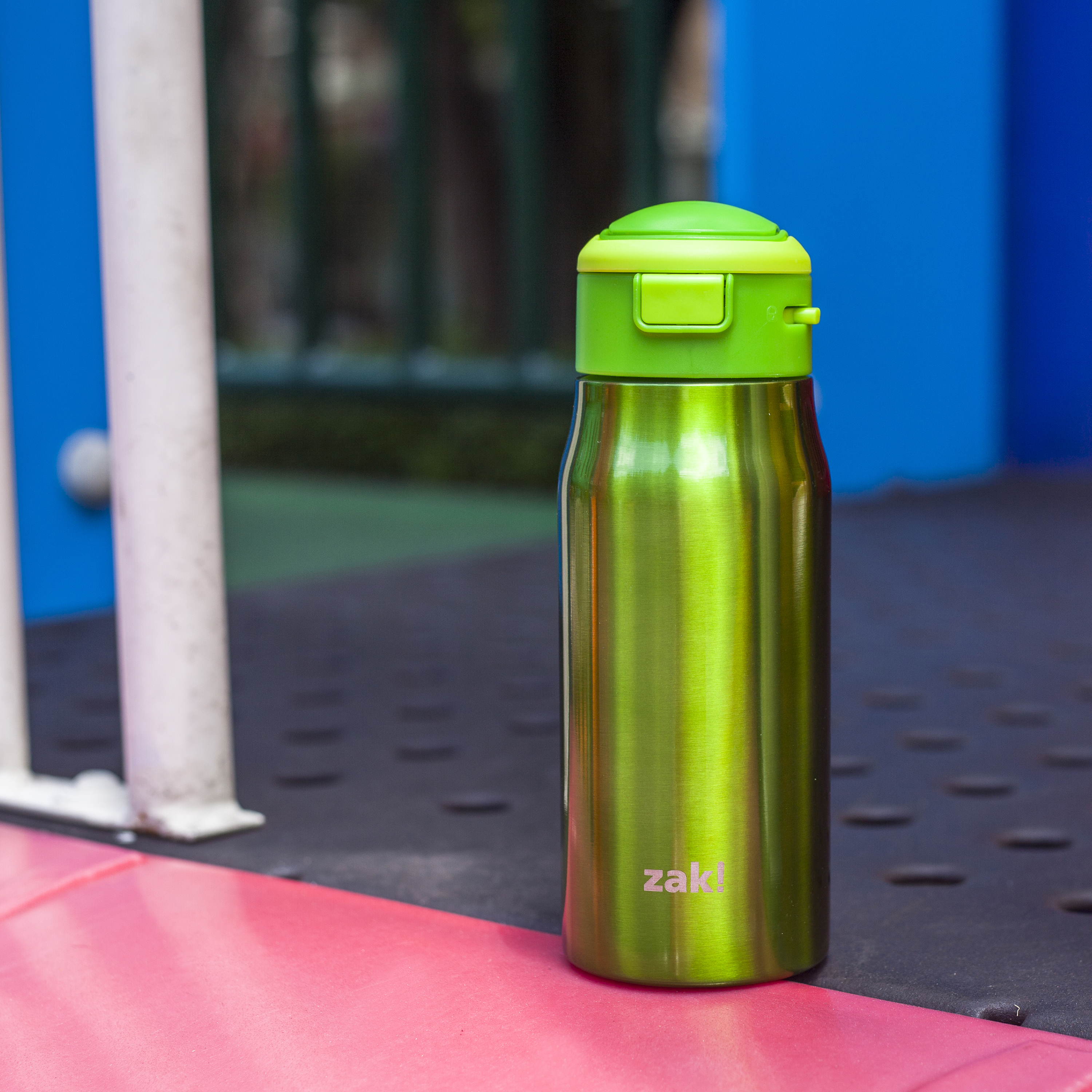 Mesa 13.5 ounce Double Wall Insulated Stainless Steel Water Bottle, Green slideshow image 3