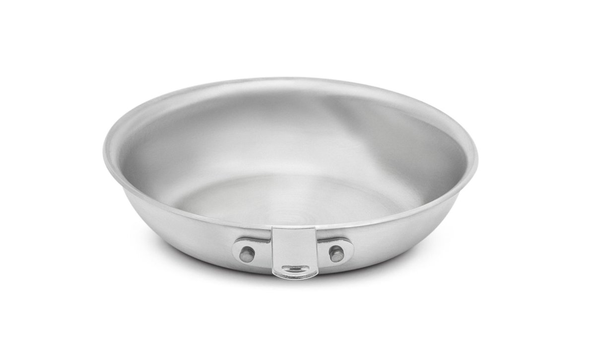 8-inch Wear-Ever® aluminum fry pan with natural finish and plated handle