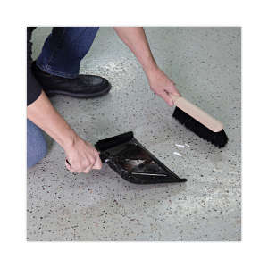 Boardwalk, 4.5in, Counter Brush with 3.5in Handle, Tampico Bristles, Black