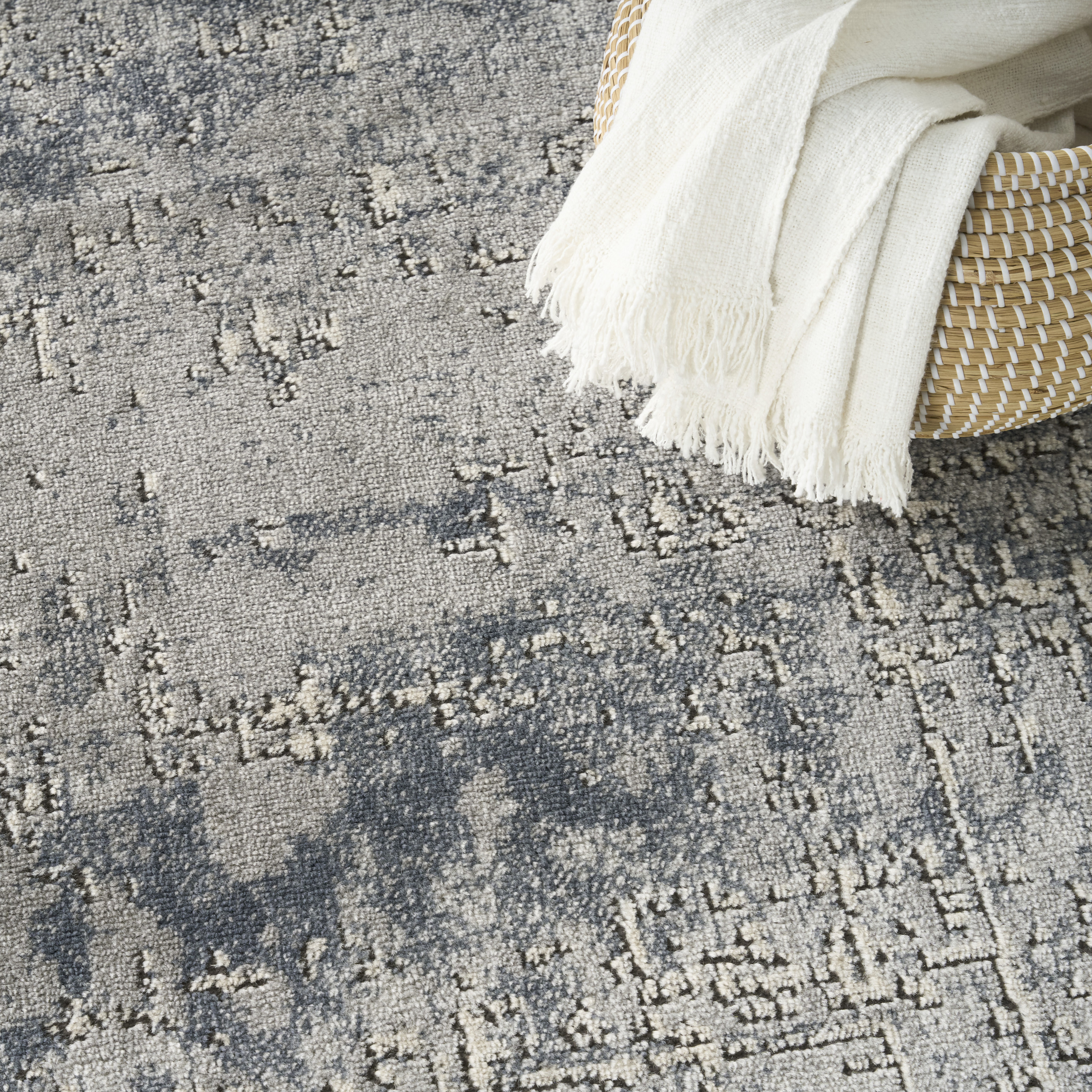 Nourison Quarry 6' x 9' Dark Grey Modern Indoor Rug