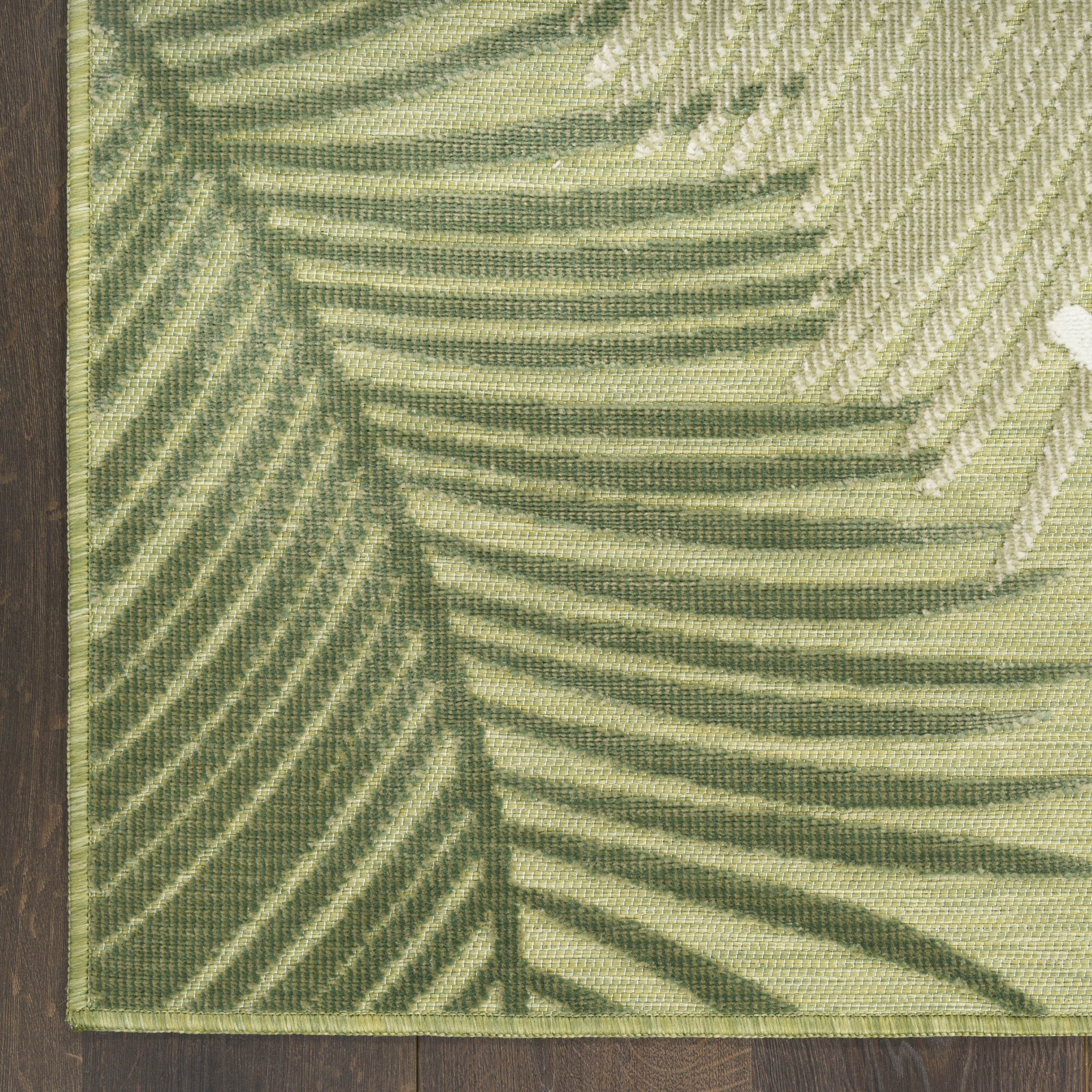 Nourison Suncoast 5'3" x 7'3" Green Tropical Rug