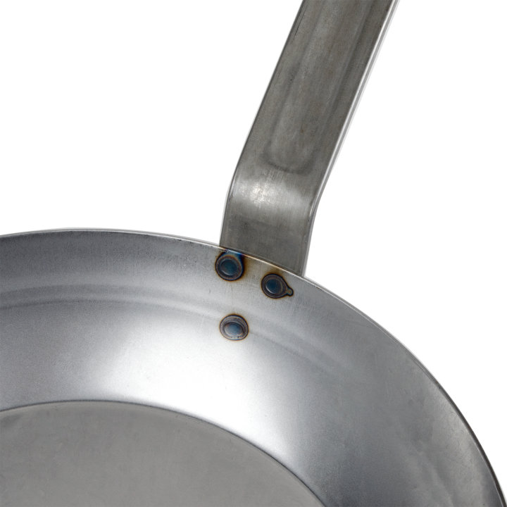 11-inch carbon steel fry pan