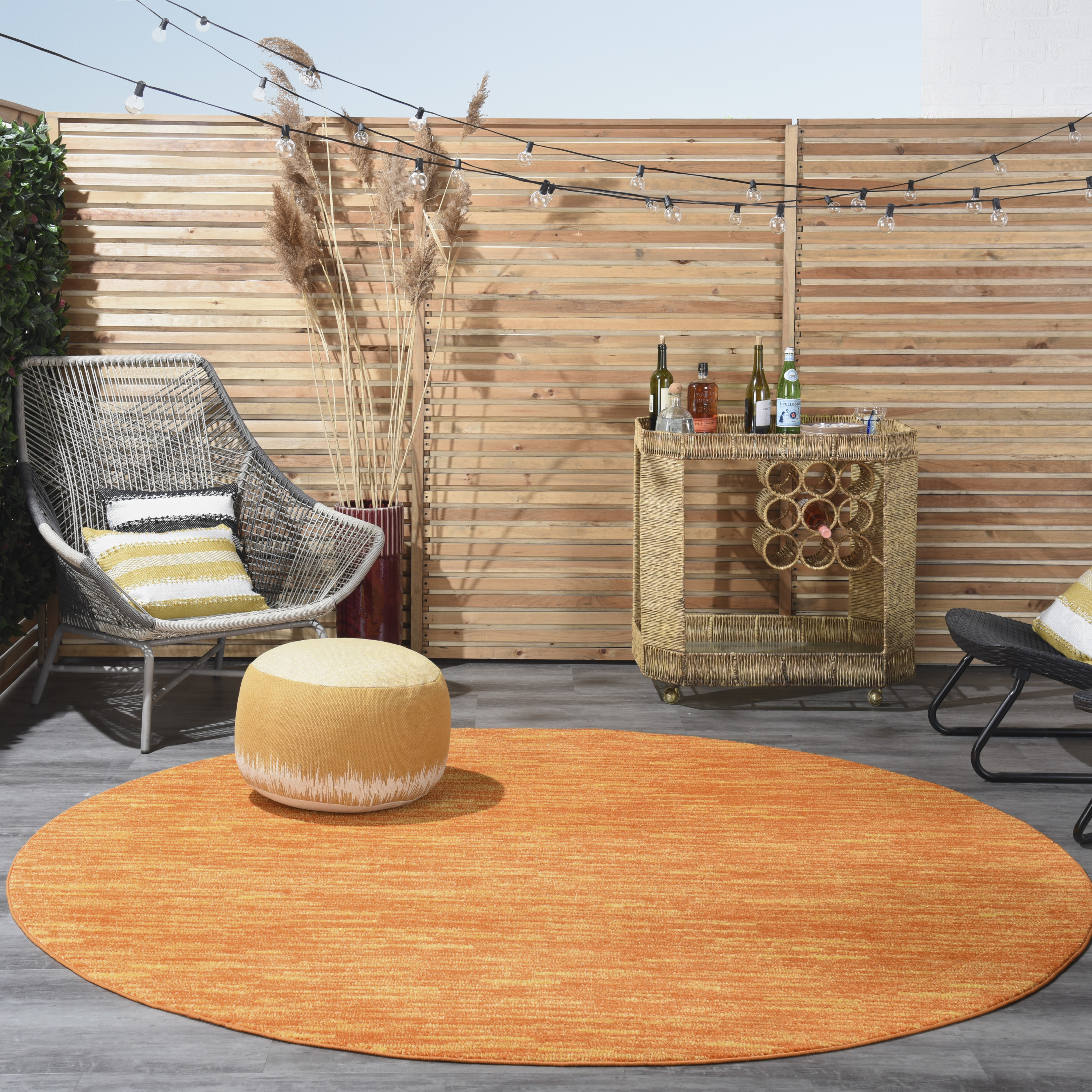 Nourison Nourison Essentials 8' x Round Sunburst Outdoor Rug