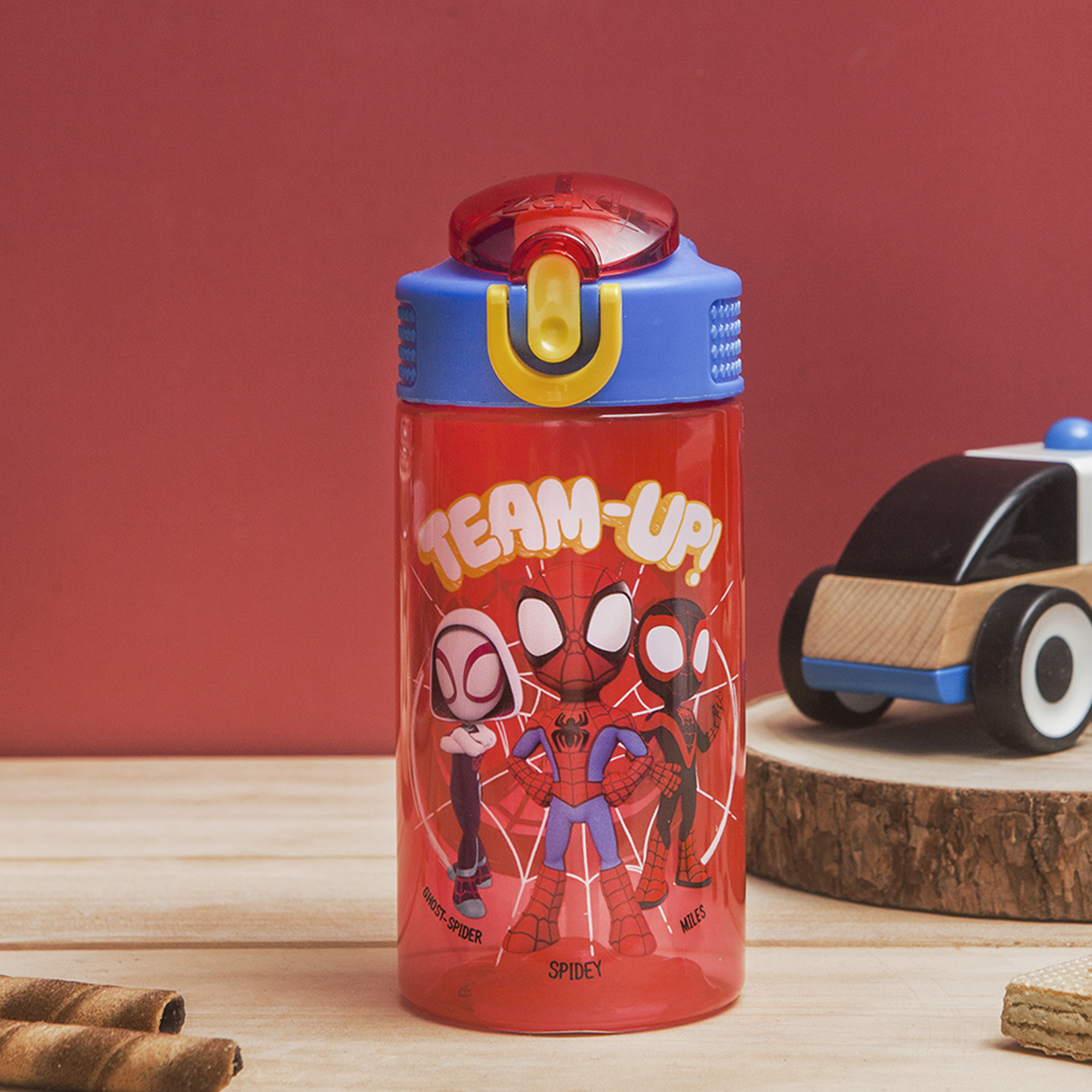 Spider-Man and His Amazing Friends 16 ounce Reusable Plastic Water Bottle with Straw, Spider-Friends, 2-piece set slideshow image 3