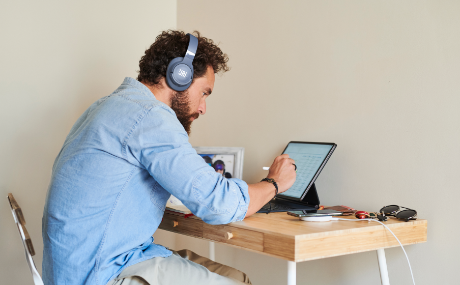 JBL Tune 760NC, Wireless Over-Ear NC Headphones - Picture 8 of 33