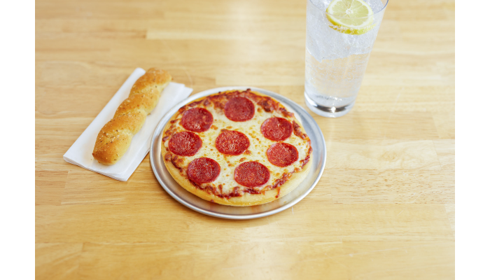 Hillshire Farm® Sliced Pepperoni, 14 slices per oz._image_1