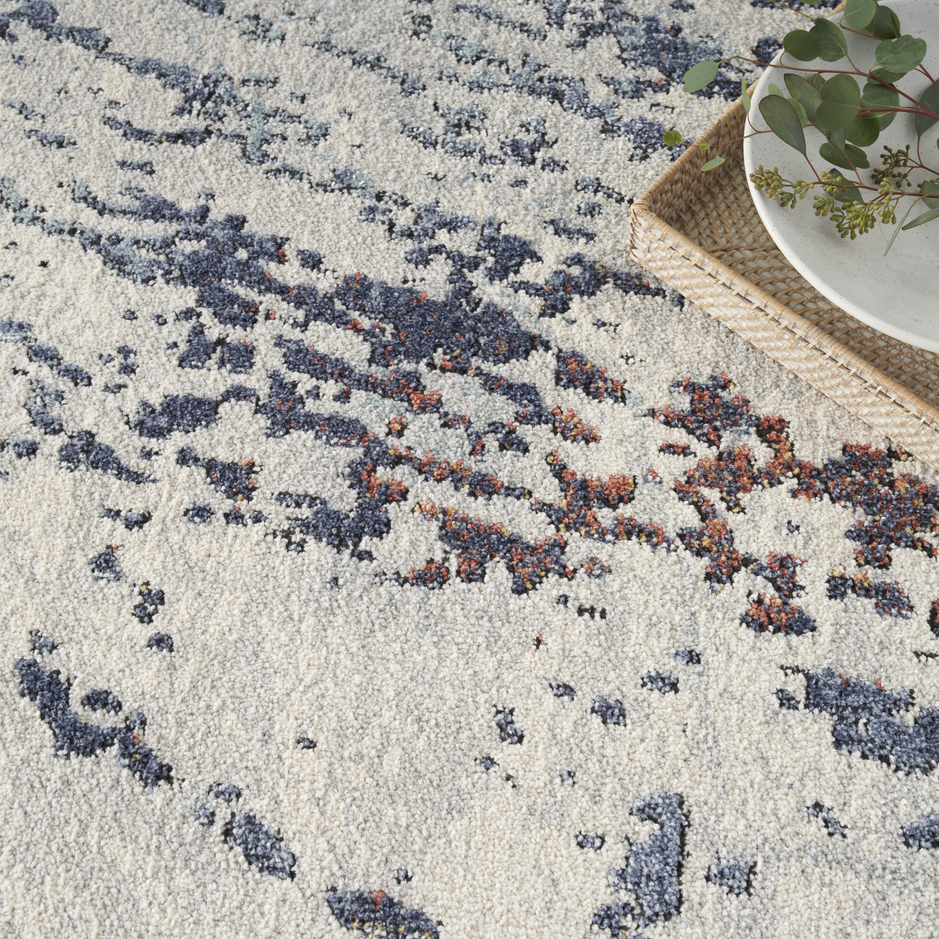 Nourison Motion 5'3" x 7' Ivory Blue Modern Indoor Rug